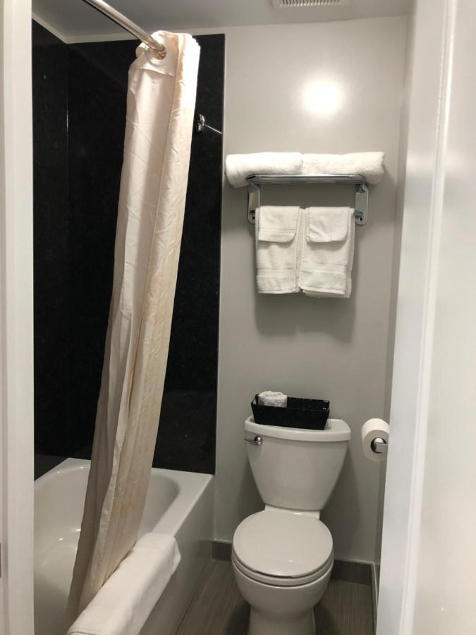 פרת' Aquarius Motel מראה חיצוני תמונה